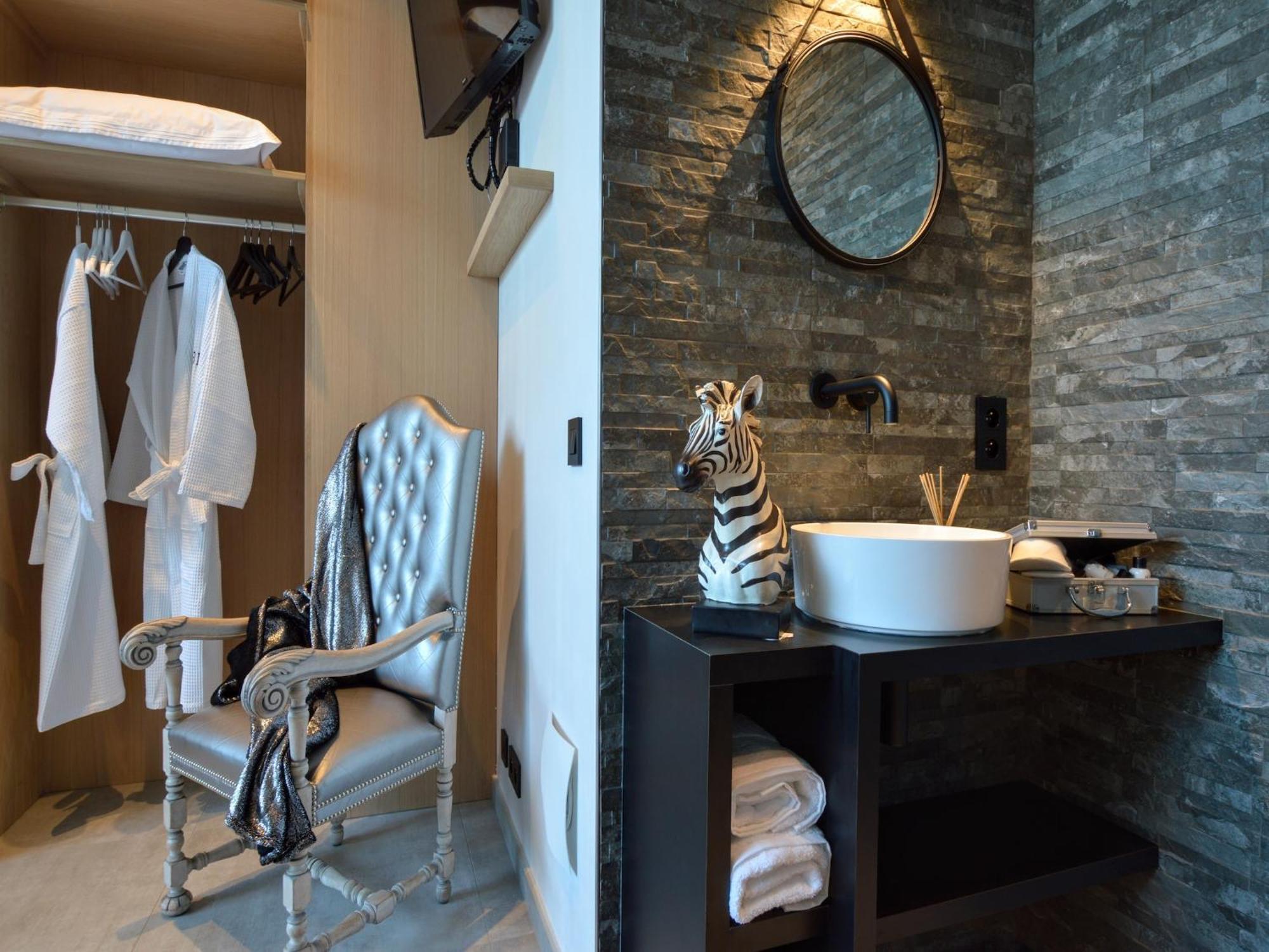 Cozy Villa In Dalhem Ardennes With Private Garden Bagian luar foto